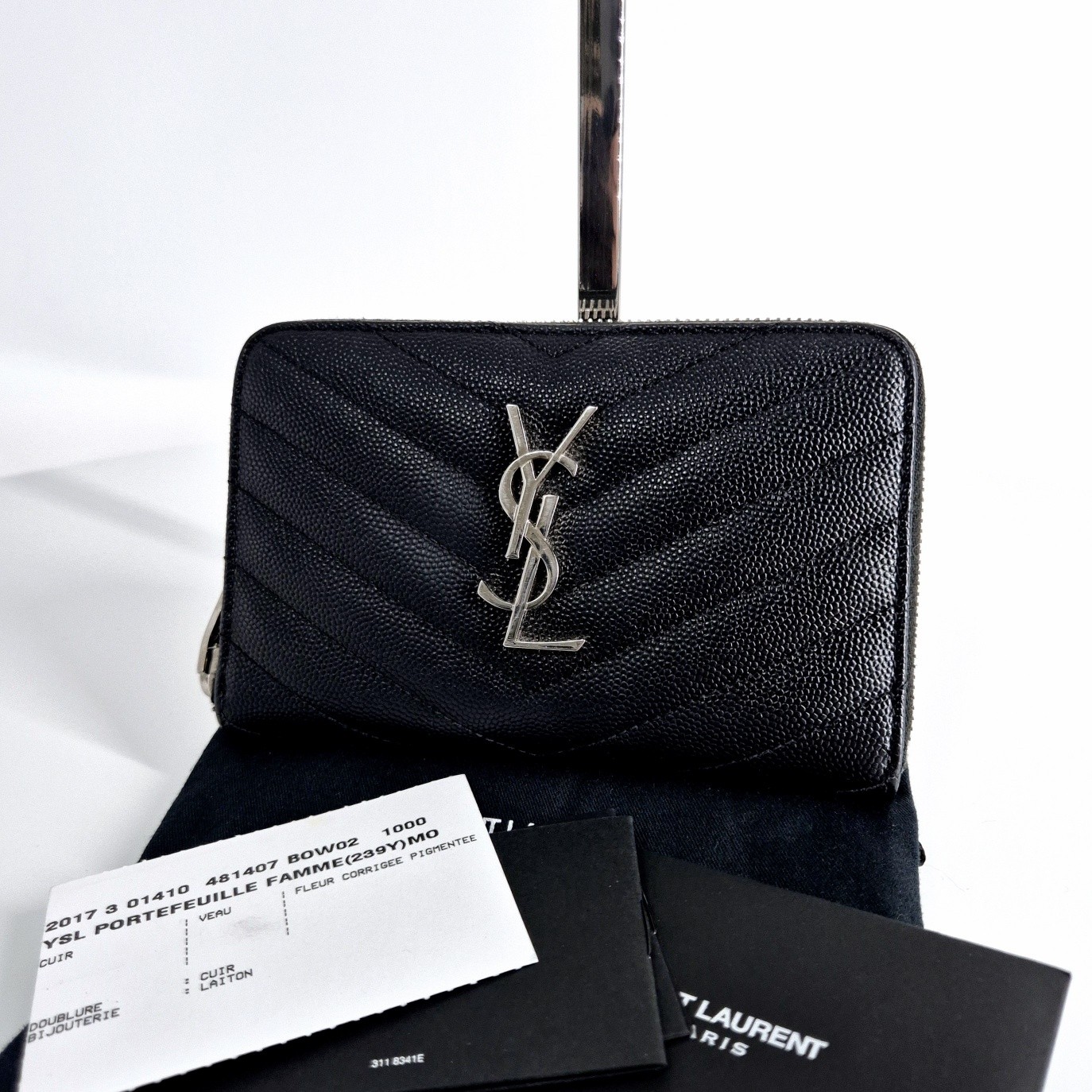Saint Laurent Matelassé Portafoglio Piccolo con Zip Argento Nero (481407) 130799236