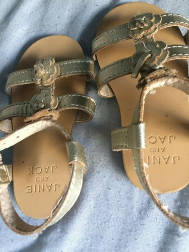 Janie & Jack Gold Metallic Strappy Sandals Flats Shoes Baby Girls Size 4 Flower - Picture 6 of 8