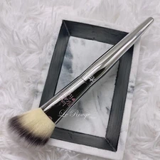 It Cosmetics for Ulta Flawless Angled Blush Bronzer Brush #227 (foundation)