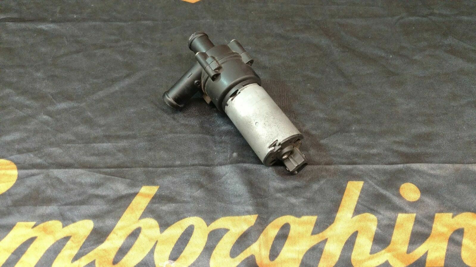 LAMBORGHINI MURCIELAGO DIABLO AUXILIARY WATER PUMP OEM 410819025