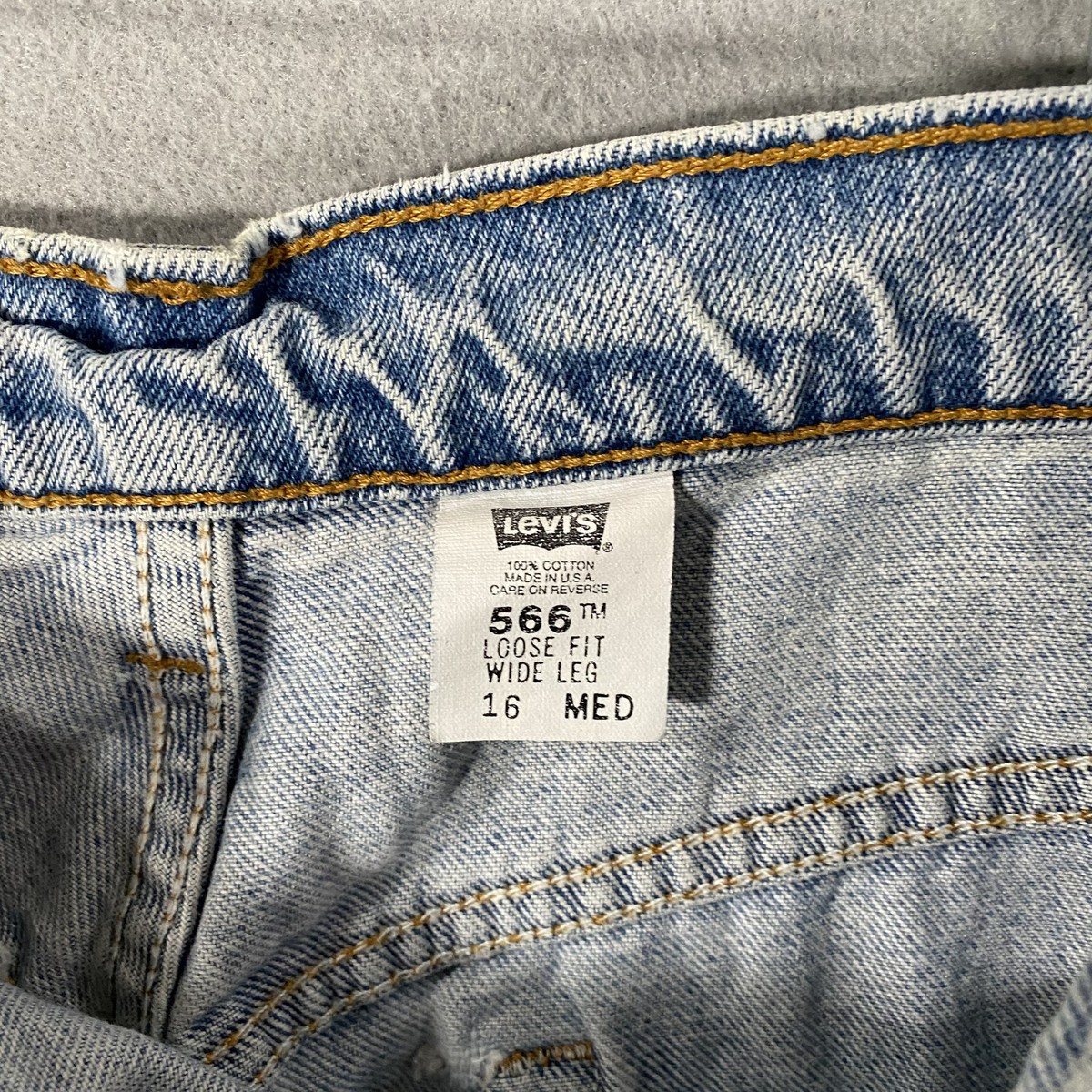 Vintage Levis 566 Loose Fit Wide Leg Light Wash Denim Blue Vintage Levis 566 Loose Fit Wide Leg Light Wash Denim Blue
