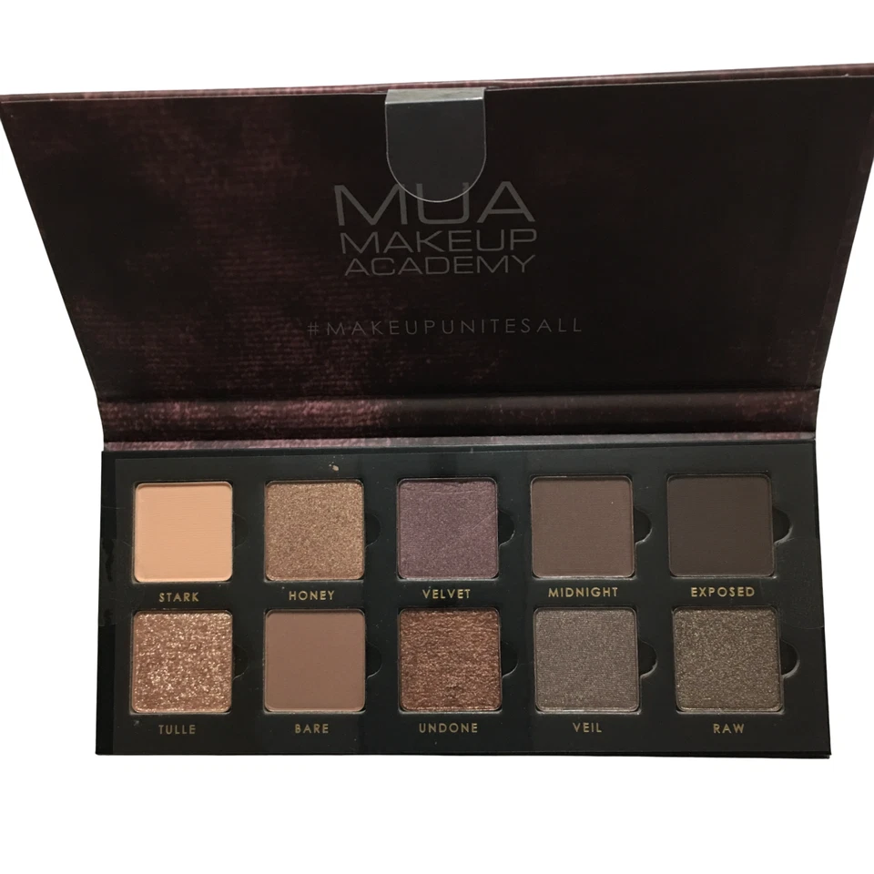 MUA MAKE UP ACADEMY MUA Velvet Nudes 10 Shade Matte & Foil Eyeshadow Palette Collection