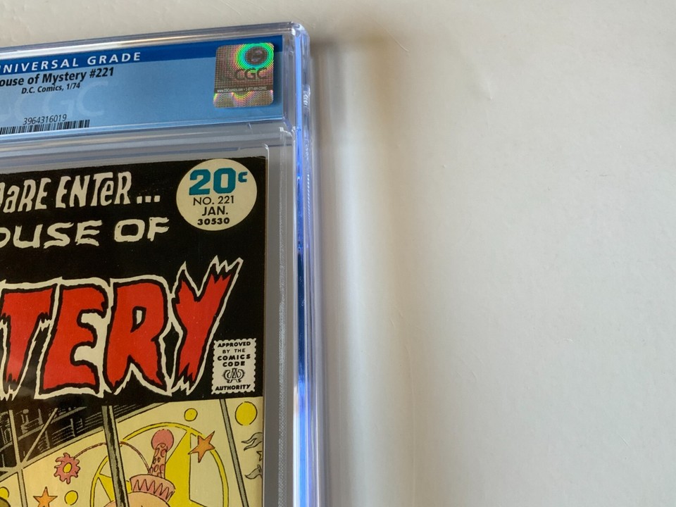 HOUSE OF MYSTERY 221 CGC 8.5 BERNIE WRIGHTSON SKELETON CALLIOPE DC
