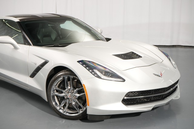 2014 Blade Silver Metallic Chevrolet Corvette   | C7 Corvette Photo 8
