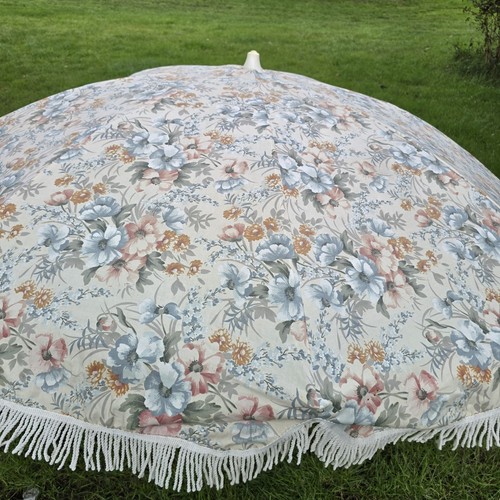 Vintage Retro Floral Tasselled Parasol Large Garden Sun Camping Fringe 70s 80s - Picture 10 of 10