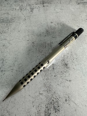 Pentel Smash Mechanical Pencil 0.5mm Gun metal Q1005-GMKS Limited Pentel Smash Mechanical Pencil 0.5mm Gun metal Q1005-GMKS Limited