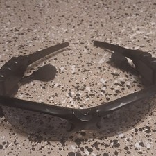 Black Smart Glasses Bluetooth Connectivity Built-in Microphone