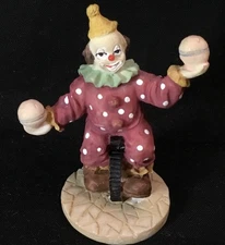 Mini resin, clown on unicycle balancing balls figurine, K's collection ???