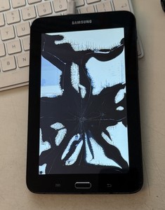 Samsung Galaxy Tab 3 Lite 7" Tablet SM-T110 Defekt Spender Platine Kamera Etc Ok