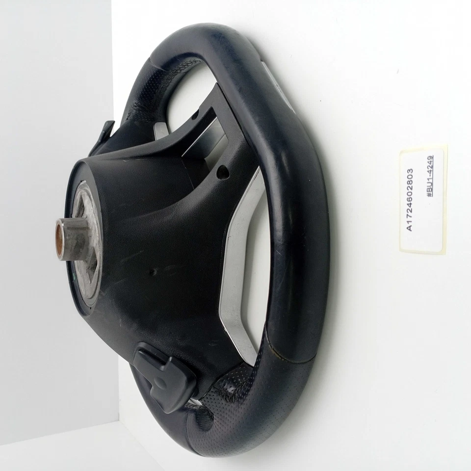 2009-2016 Mercedes-Benz E500 Steering Wheel A1724602803 - Image 3 of 4