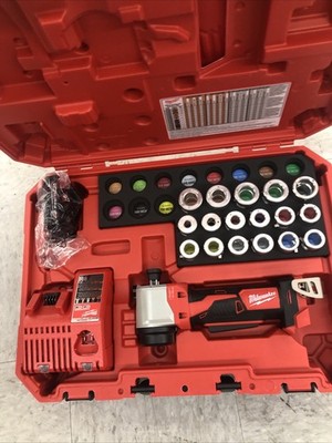 Milwaukee 2935cu-21s M18 Cable Stripper Kit