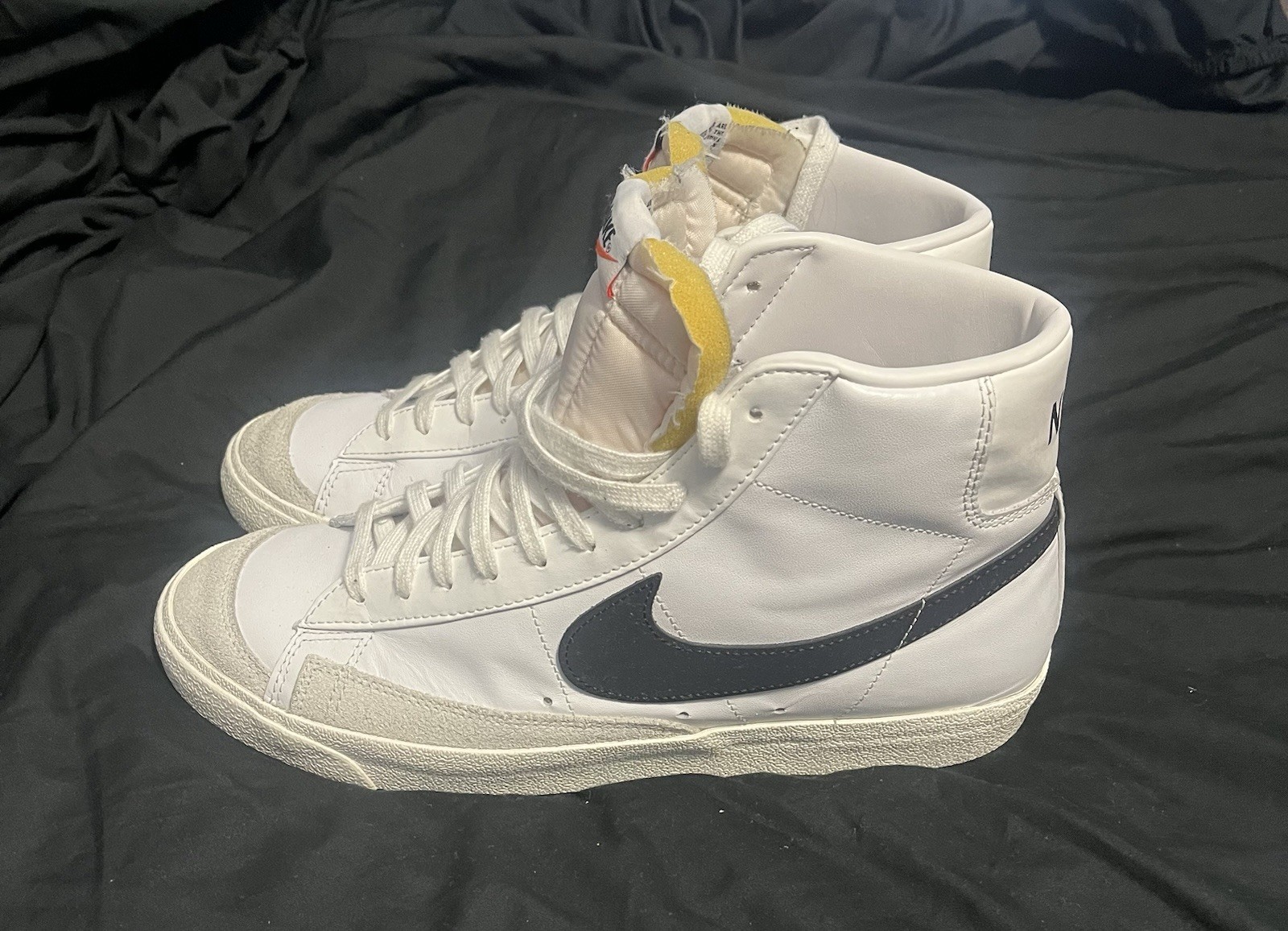 Nike Blazer Mid High-Top White Black Leather Men's Basketbal