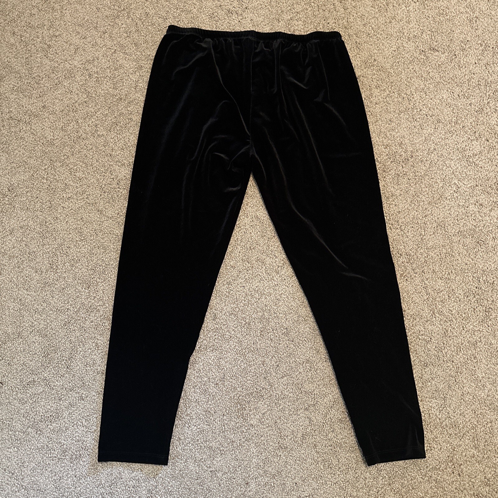 Lot Of 2 LBISSE Women’s Black Velour Pants Length 29” Size 2X Elastic