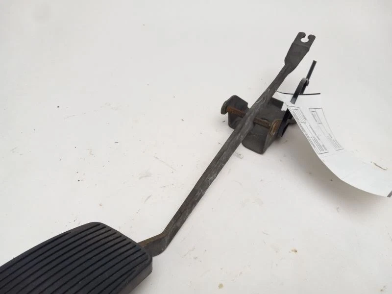 Pedal de gas para Ford Taurus 2007 Foto 3 de 4