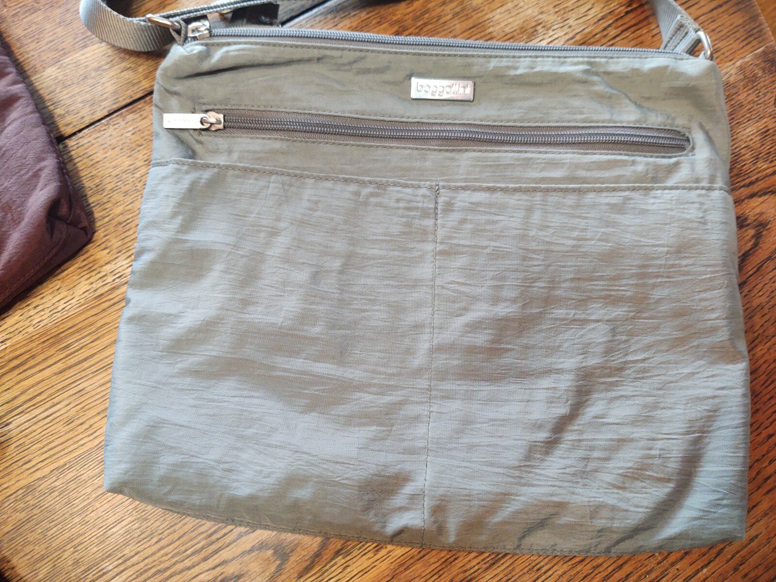 Lot Of Brown, Black, And Grey Baggallini Purses