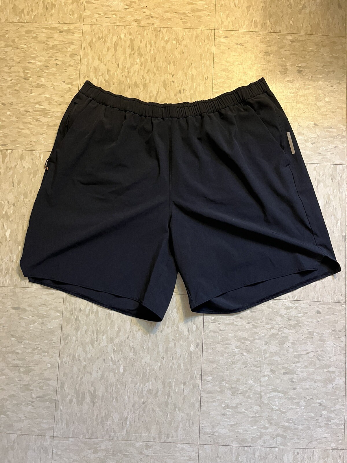 Men’s REI COOP lined Black Athletic Shorts XL Gem