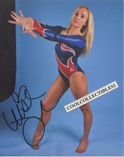 FOTO A COLOR 8X10 FIRMADA A MANO DE NASTIA LIUKIN (MEDALLISTA DE ORO OLÍMPICA, DWTS) (PRUEBA)