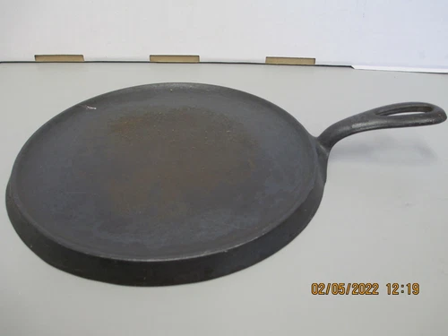 VINTAGE GRISWOLD #8 CAST IRON GRIDDLE #608, HEAT RING, LARGE BLOCK, GOOD COND.