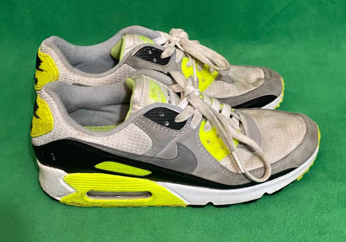 Nike grey hotsell green