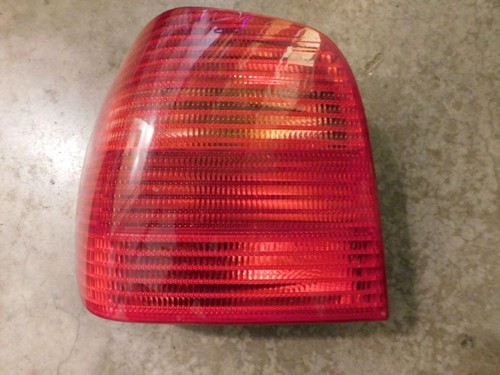 Rückleuchte links Rücklicht 6N0945095H VW POLO 6N