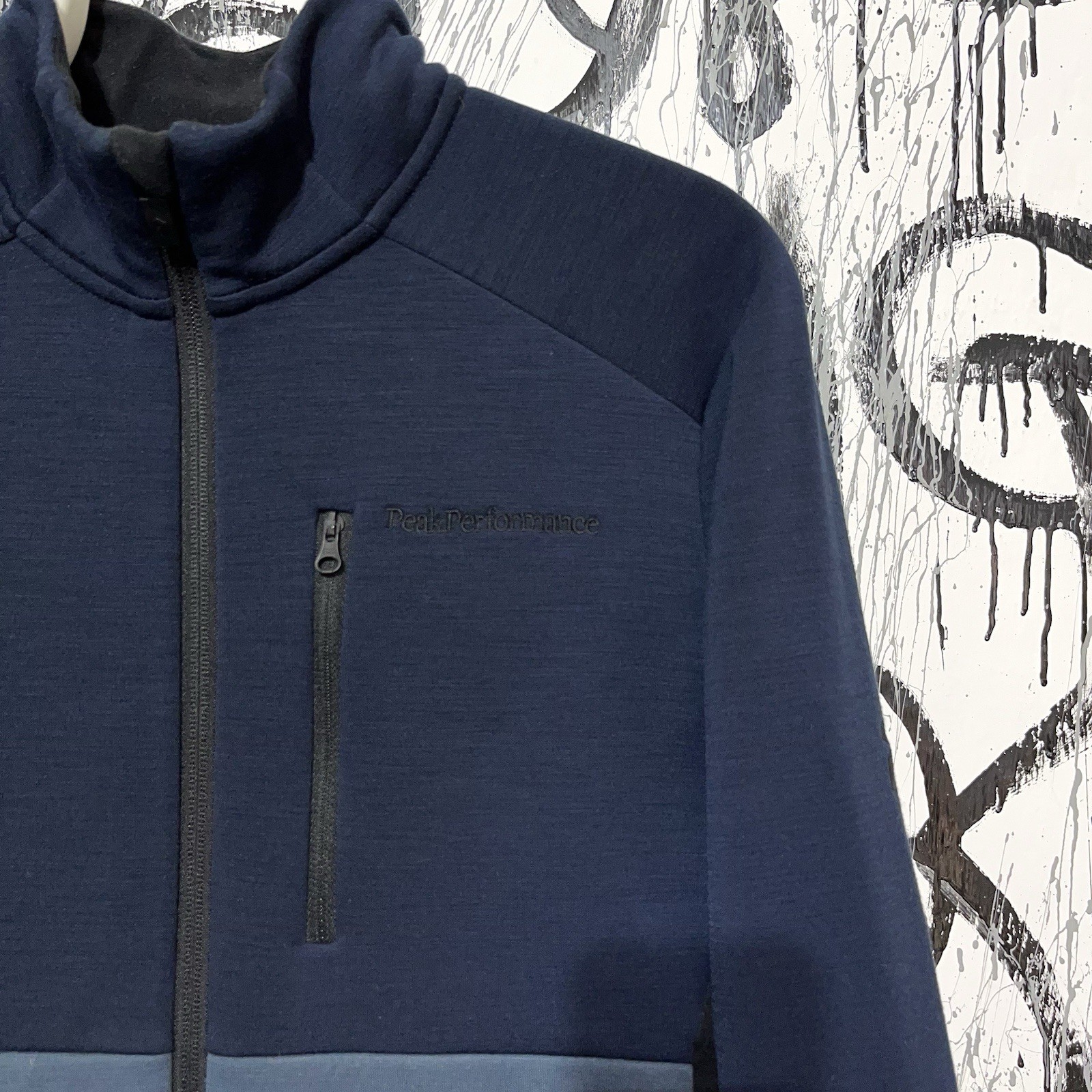 Peak Performance Vertical Mid Zip Jacket Mens Blu… - image 8