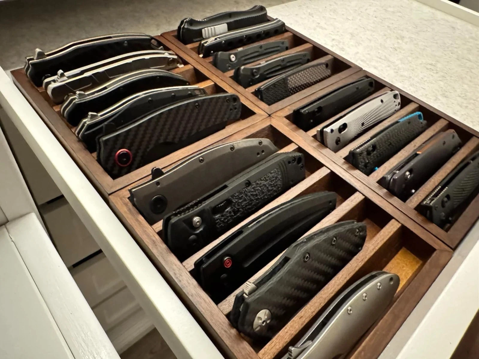 Knife Display Case 4 Pack Wood Walnut EDC Pocket Knives Organizer Storage Tray