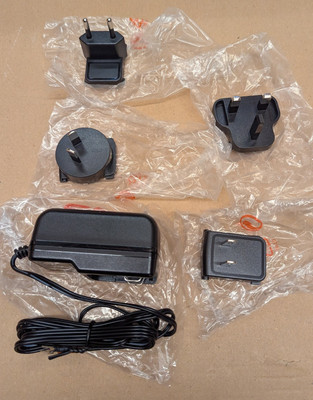Vimar Netzteil 24V 1A – Schaltnetzteil Mit Austauschbaren Steckern (EU, UK, US, AU)