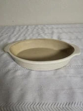 Pampered Chef White Outer Glaze Family Heritage Stoneware Small Oval Bake Pan 9"
