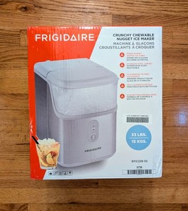 Frigidaire Gallery 33lbs Crunchy Chewable Nugget Ice Maker - 33lbs