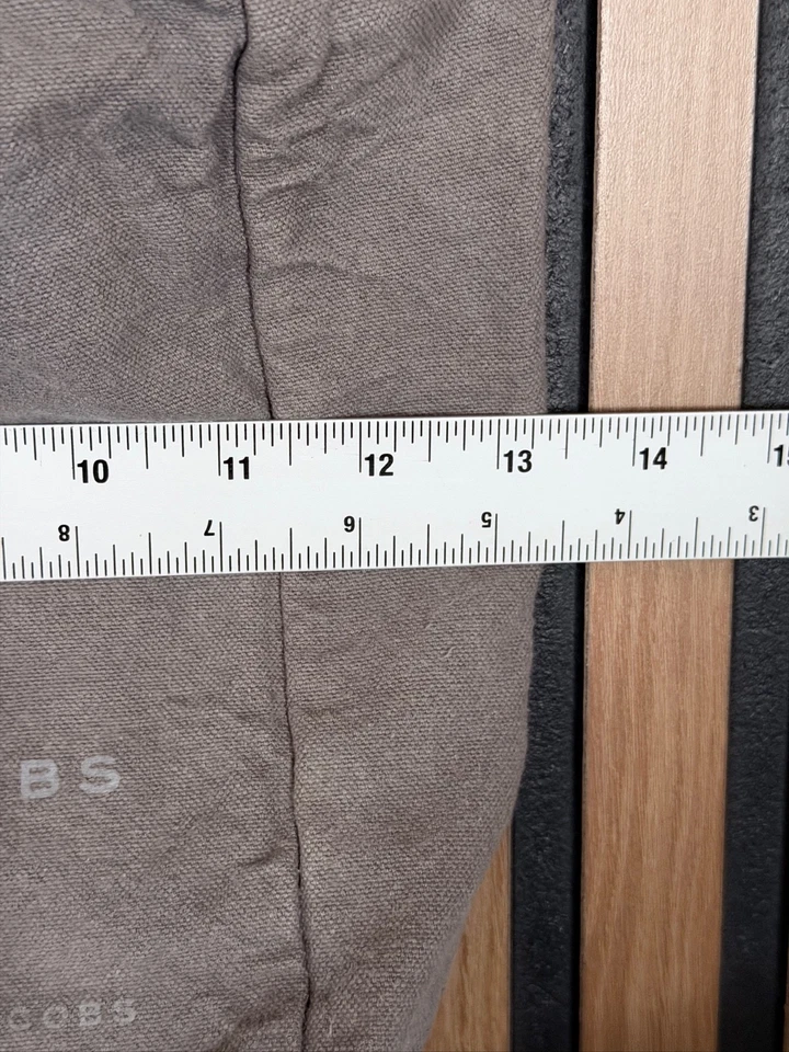 Bolsa tote Marc Jacobs 13,5" x 11,5" cinza linho Jacobs 2 alças poeira - Imagem 3 de 4