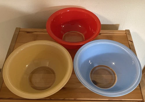 Vintage Lot of 3 #322 1L PYREX Glass Clear Bottom Mixing Bowls: Cream, Blue, Red