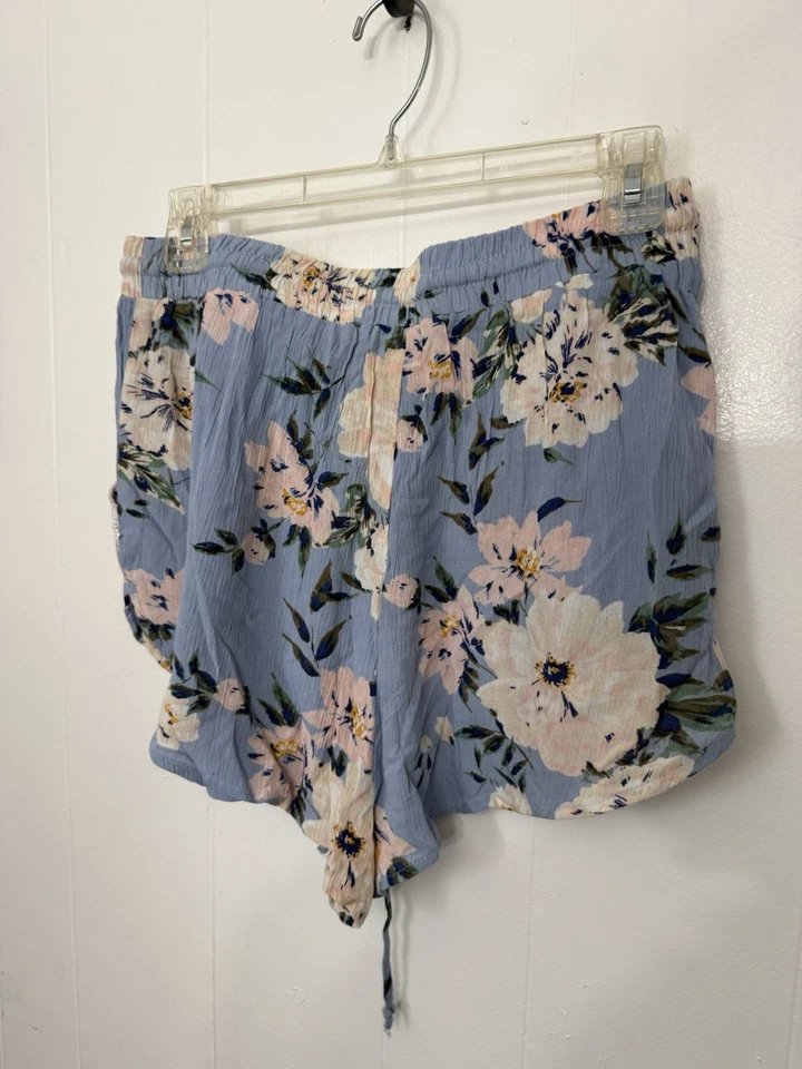 Bermuda Charlotte Russe M azul floral bolsos nova com etiquetas $20 - Imagem 4 de 4