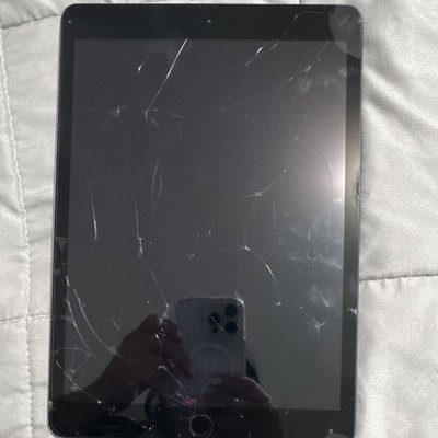 Apple iPad Tablet Space Gray Apple iPad Series Model Cracked Screen