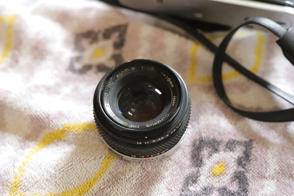 Olympus OM-10 camera with FC manual adapter & 50mm f1.8 Zuiko lens - Image 4 of 4