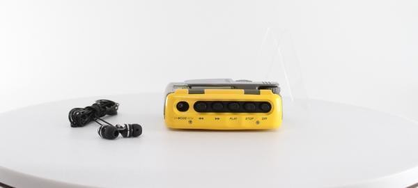 Sony Sports Walkman AVLS Mega Bass Auto Reverse - 1993