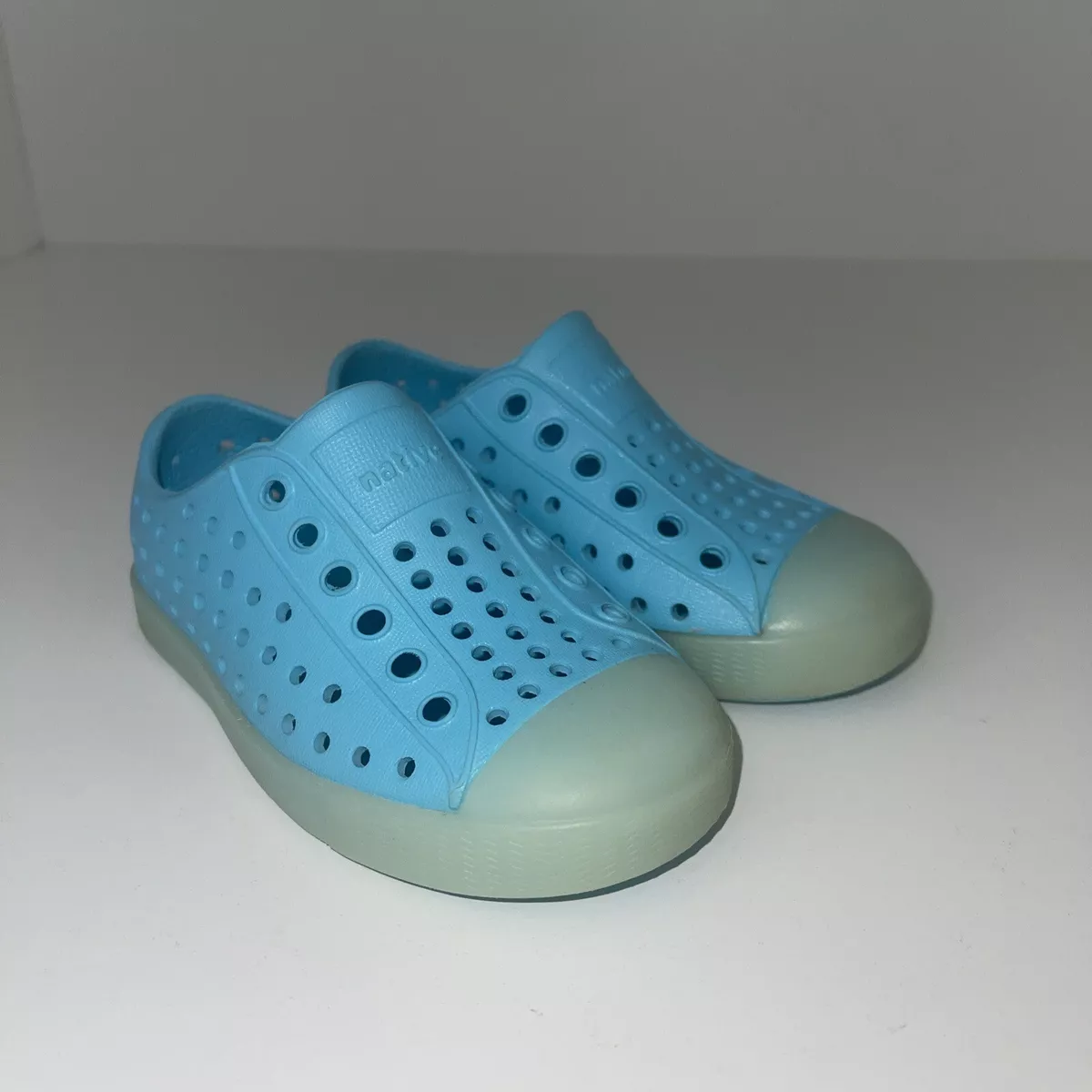 Native Jefferson Light Blue Glow In The Dark Toddler Size C7 Shoes Waterproof