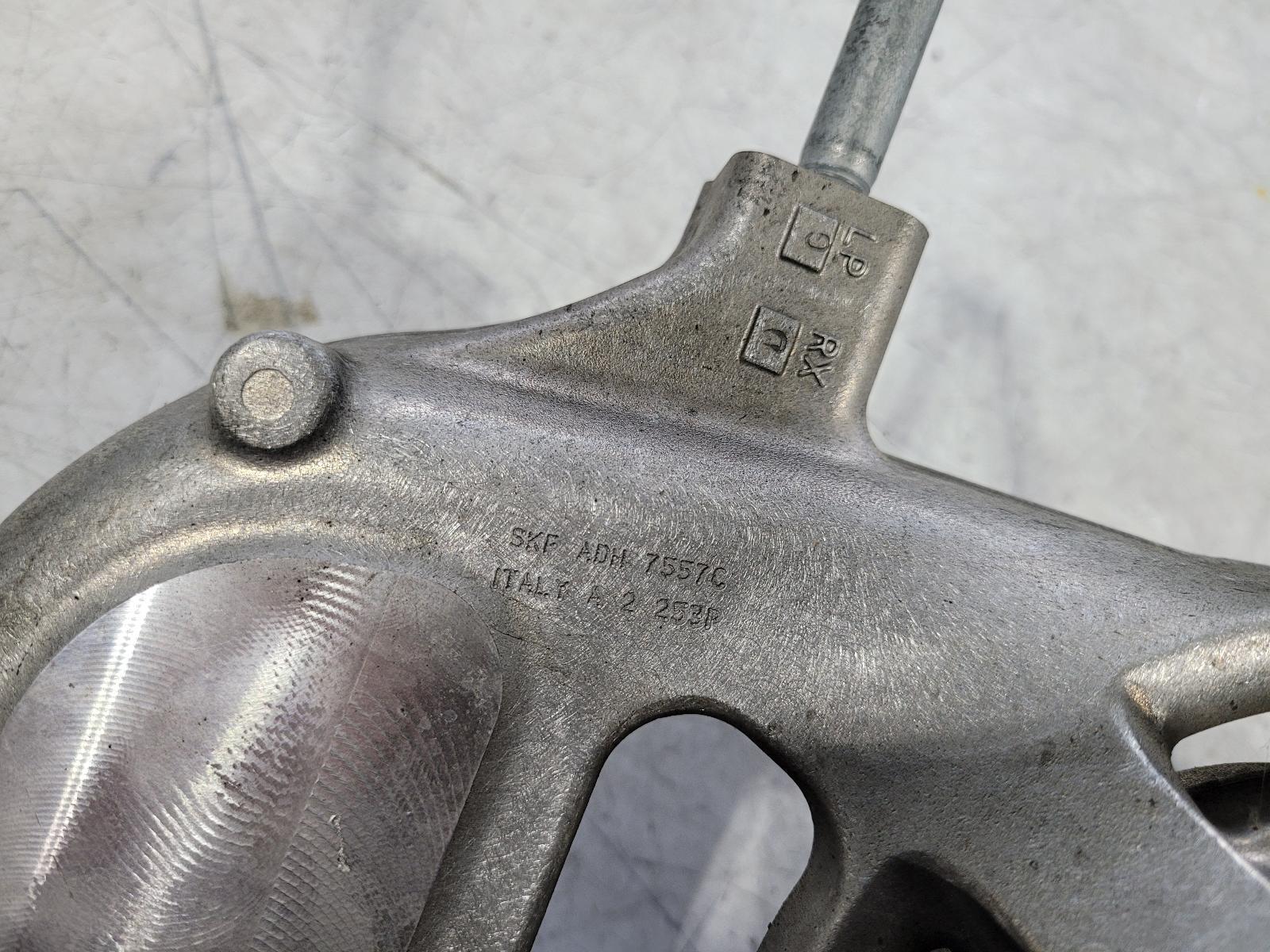 2017-2020 Ferrari Portofino OEM DRIVER FRONT HUB CARRIER; PART# 338367