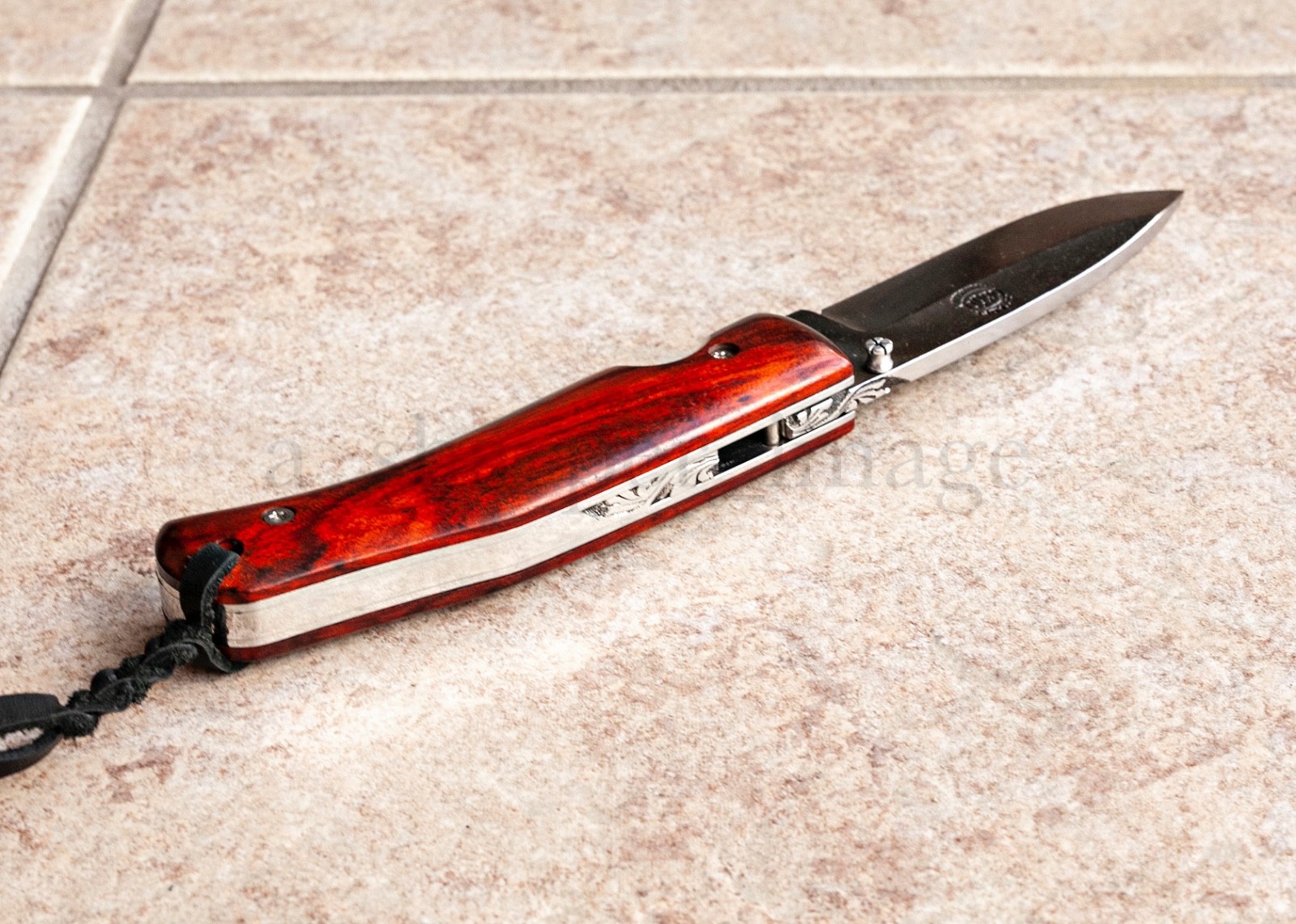 Citadel 'Husky' Handmade Folding Knife & Frame Lock Rosewood Scales 9