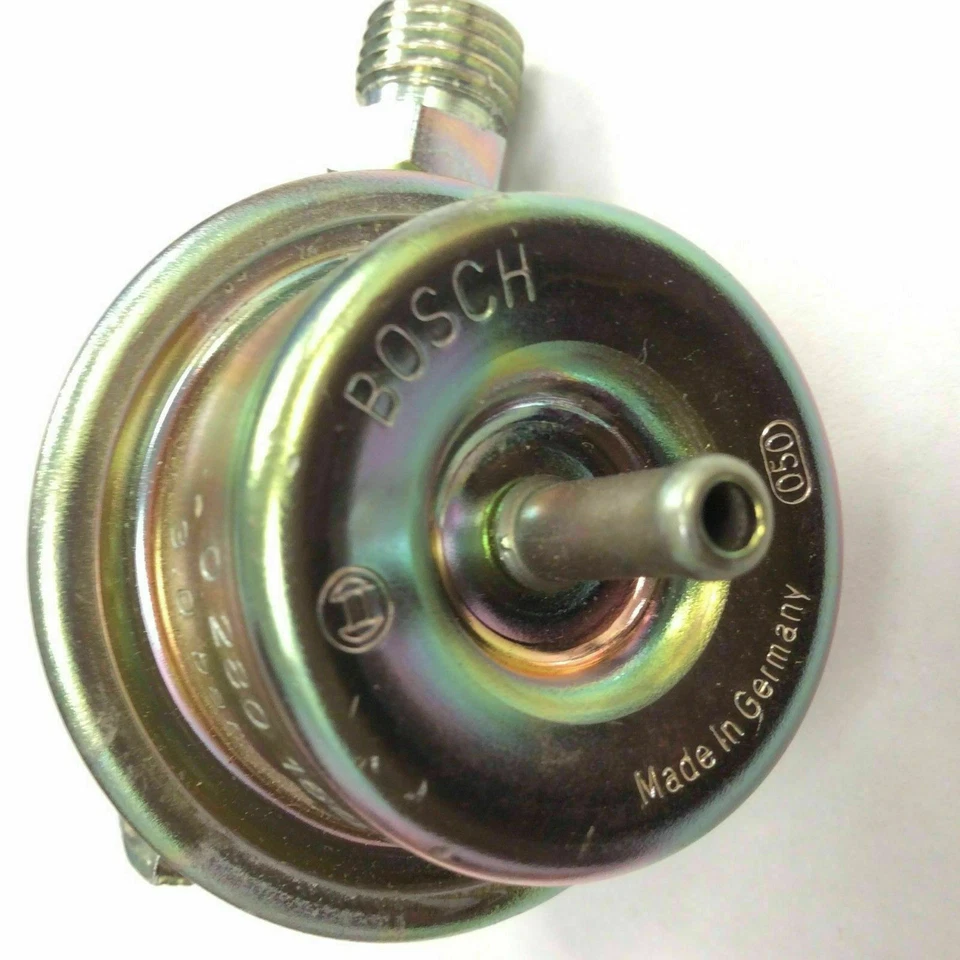 BOSCH PR76 NUEVO Regulador de Presión de Inyección de Combustible Hecho en Alemania Saab 900/9000 Foto 3 de 4