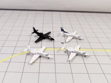 3x Cessna Citation 550 Business Private Jet Models 1:400 Scale Airport Diorama