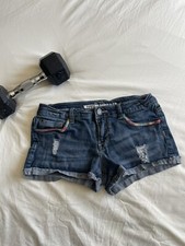 Mossimo shorts size 9 Embroidered I94