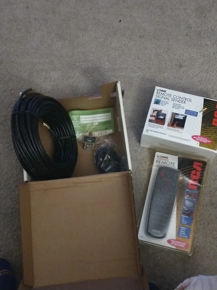 NEW RCA DBS DSS D-940EXP D940EXP 2ND ROOM KIT KIT Complete WITH REMOTE - Image 4 of 4