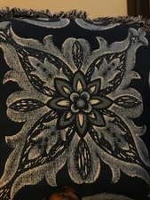 Frontgate lounge/patio chair pillow blue & white with Fringed Trim