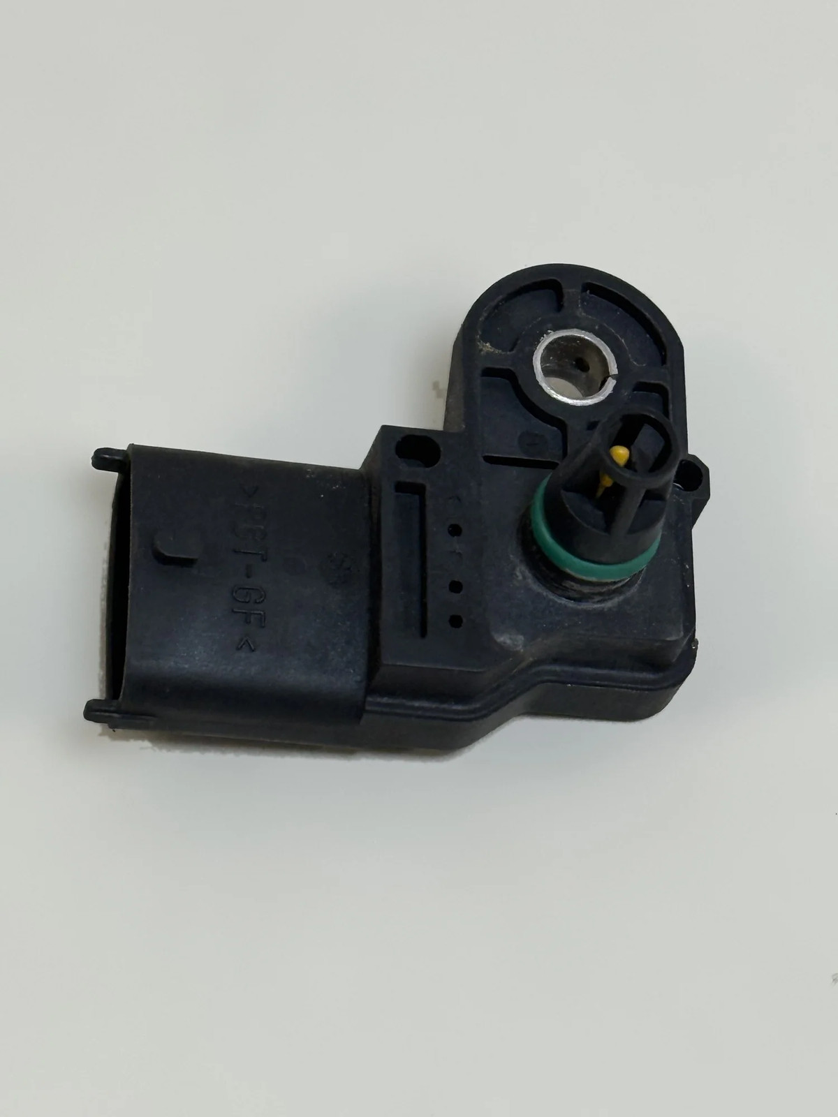 McLaren 570S 2016-2021 Pressure and temperature sensor P/N 0281002437