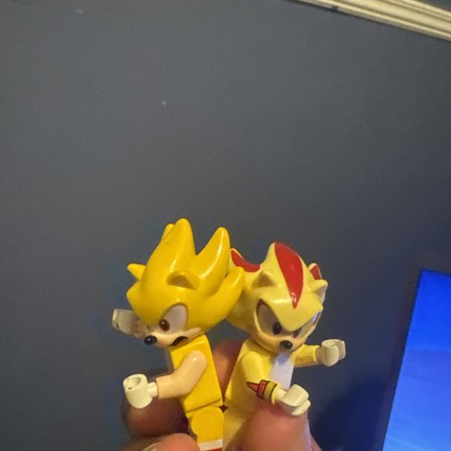 Super Sonic/Shadow Legos