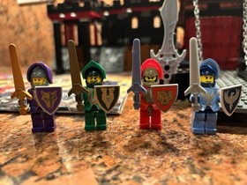 LEGO Knights&rsquo; Kingdom 2: Vladek&rsquo;s Dark Fortress 8877 RETIRED SET 99% COMPLETE