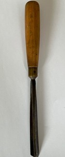 Vintage Marples "Hibernia" 1/2" Vee parting carving chisel.