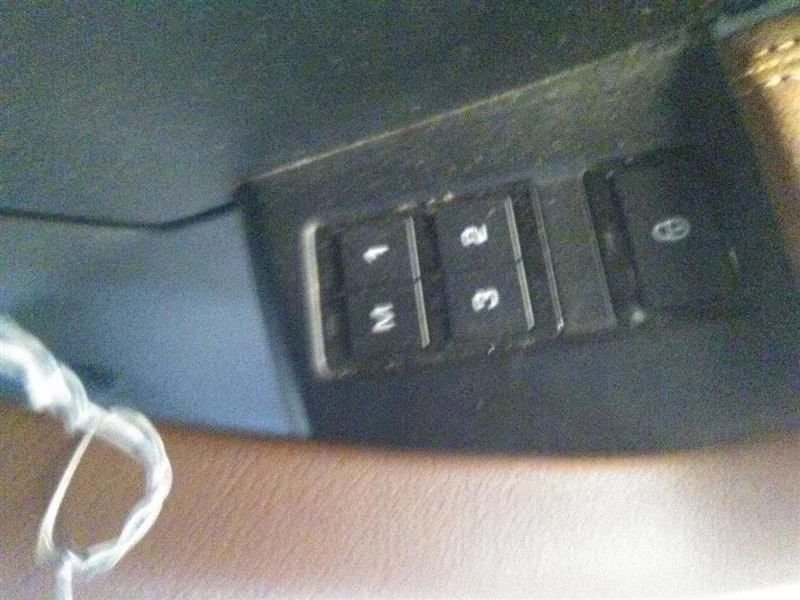 Jaguar F Pace 2018 pasajero derecho puerta delantera panel de moldura Foto 4 de 4