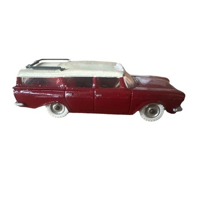 Dinky#193 Rambler Cross Country Station Wagon ist ein schönes Exemplar dieses Modells.
