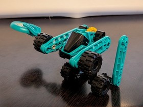 LEGO TECHNIC Throwbots: "Turbo" (8502) (used, 100%, w/ case, manual, & discs)